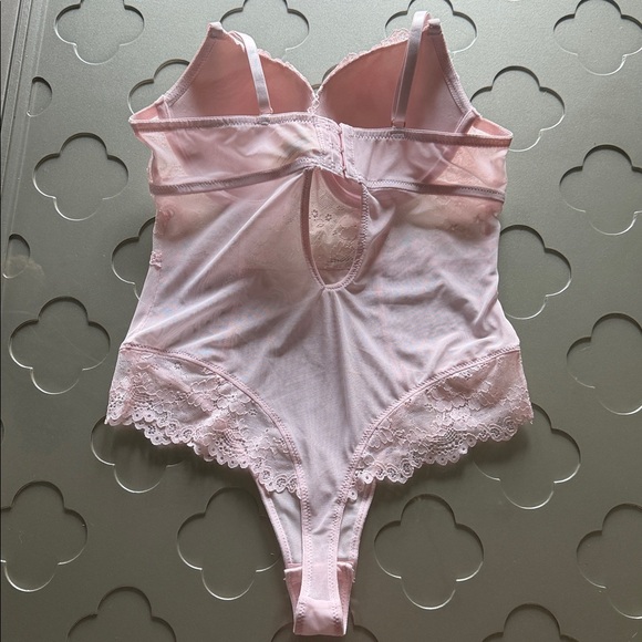 JESSICA SIMPSON Pink Lace Bodysuit Women’s Size Large - Picture 9 of 16